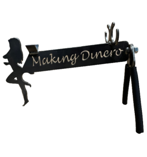 LADY GRASSHOPPER "MAKING DINERO"