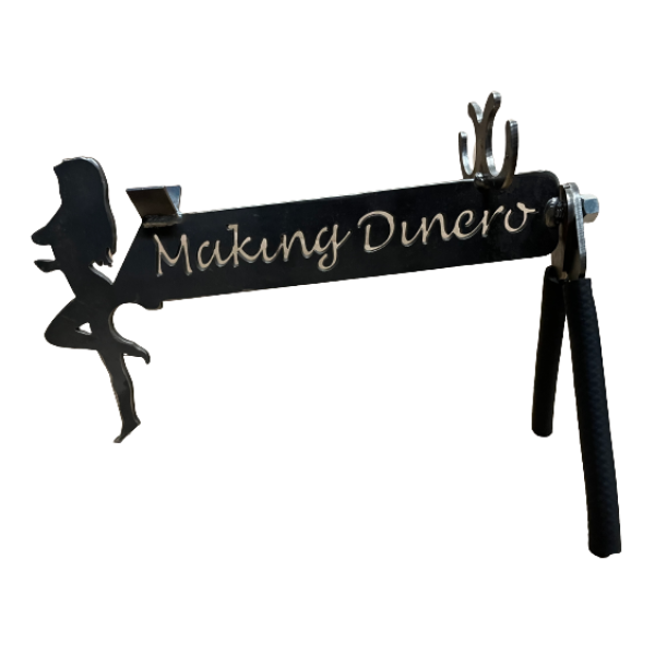 LADY GRASSHOPPER "MAKING DINERO"